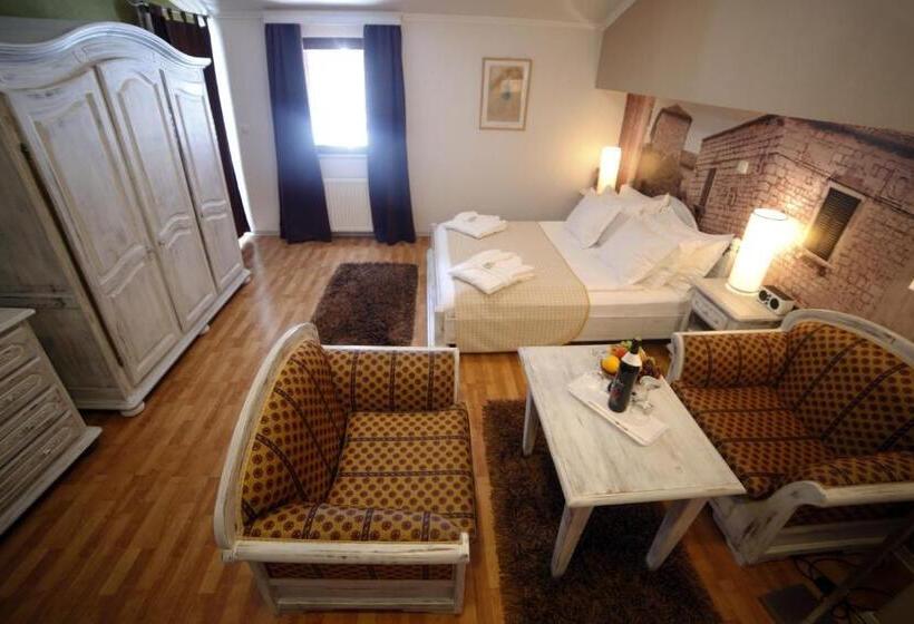 발코니가 있는 스위트, Boutique Hotel Marco Polo