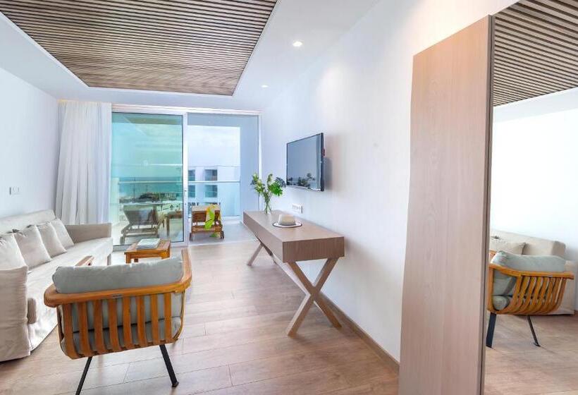 Люкс Executive Вид на Море, Limanaki Beach Hotel & Suites