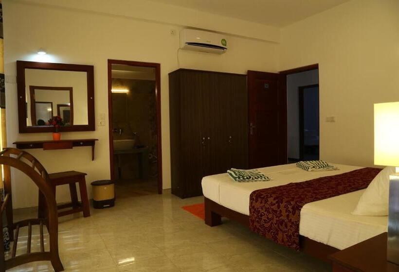 Quarto Deluxe com Sacada, Hikka Regent