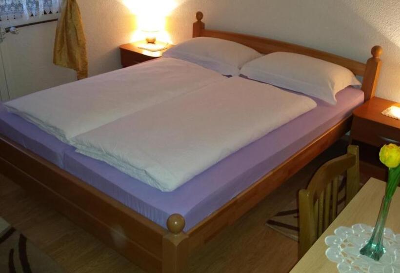اتاق استاندارد سه نفره, St George B&b