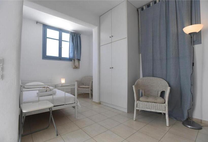 Студия Стандарт, Glafki Hotel Tinos