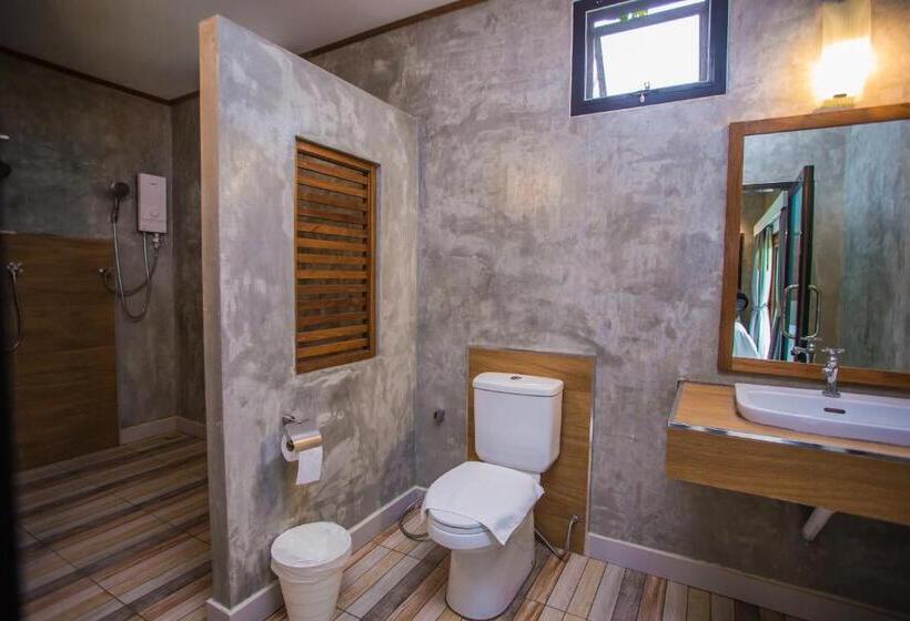 스탠다드 룸 킹사이즈 침대, Palm Pran Resort