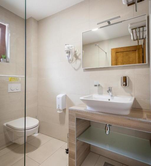 اتاق استاندارد با تخت بزرگ, Rooms Imperial House