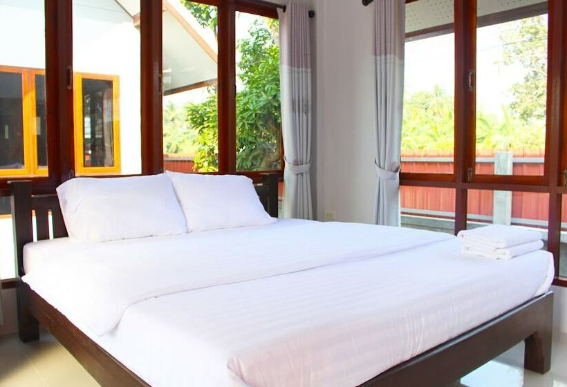 Номер Стандарт, Baan Suan Siriwat