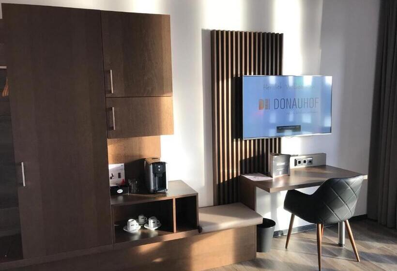 Номер Superior, Donauhof Mauthausen