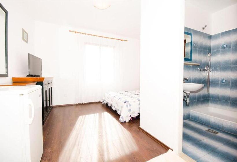 Номер Комфорт Вид на Море, Guest House Rooms Rose