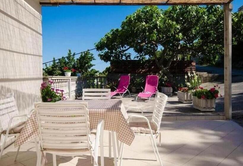 Студио Стандарт с Террасой, Guest House Rooms Rose