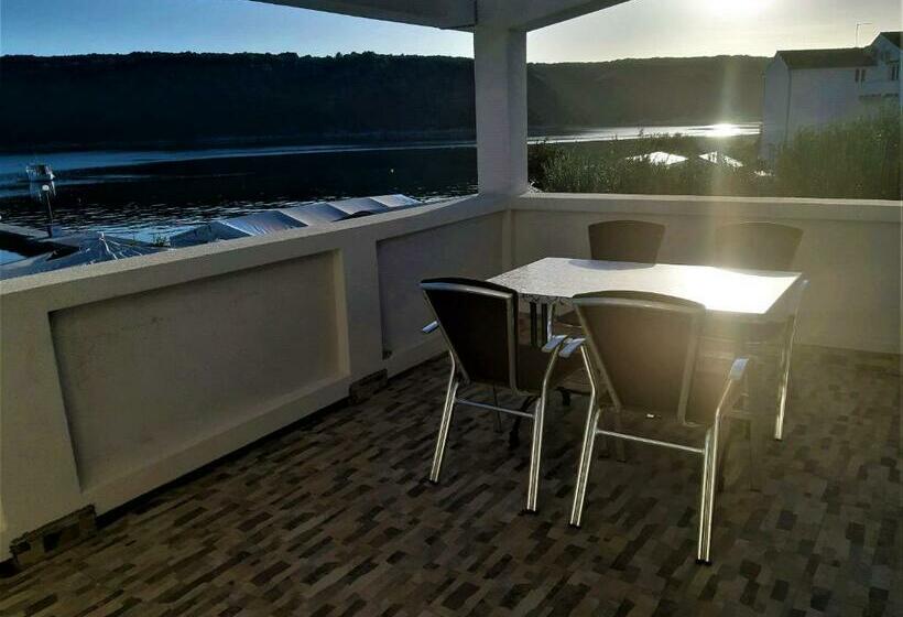 דירת חדר, Guesthouse Raffaello