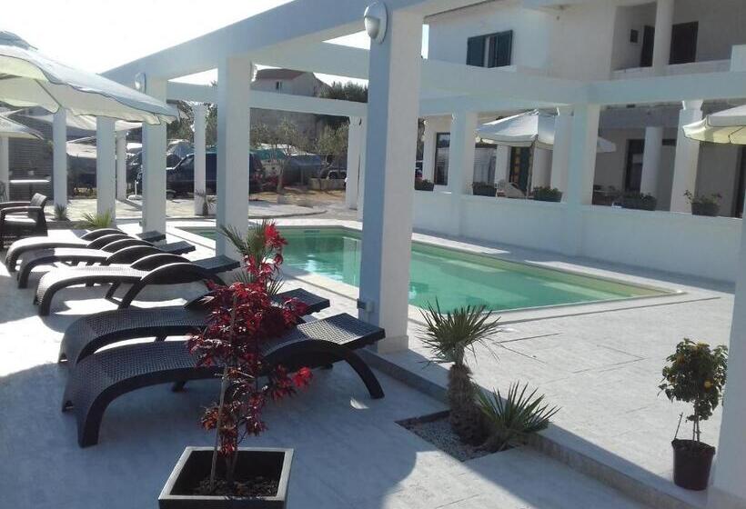 חדר סטנדרט עם מרפסת, Guesthouse Raffaello
