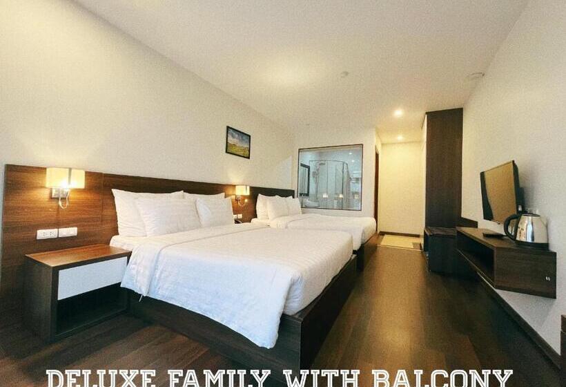 اتاق لوکس خانوادگی, Paragon House And Residence