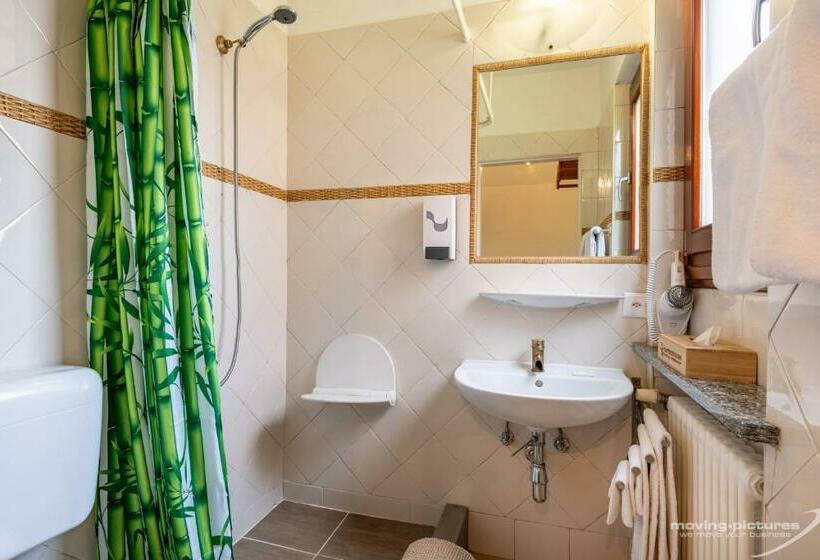 Бунгало Стандарт Вид на Сад, Bamboohouse Motel Riazzino