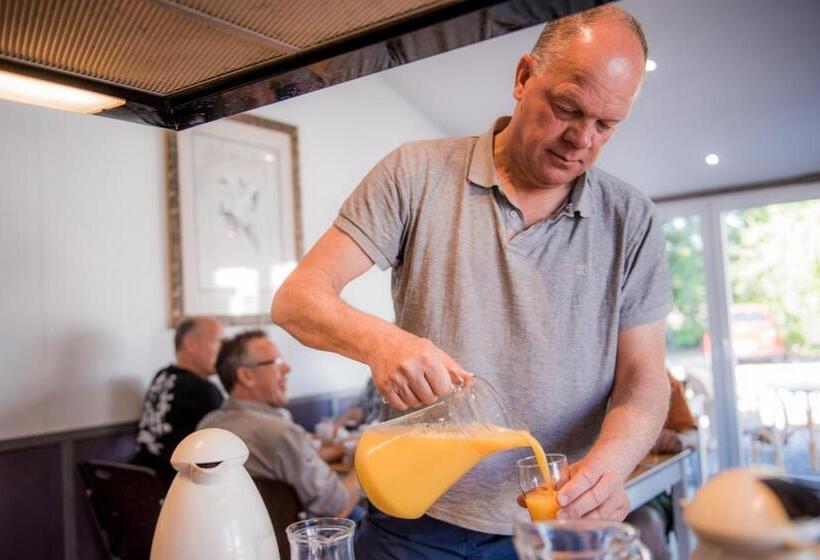 Студия Стандарт, B&b De Kroonhoeve