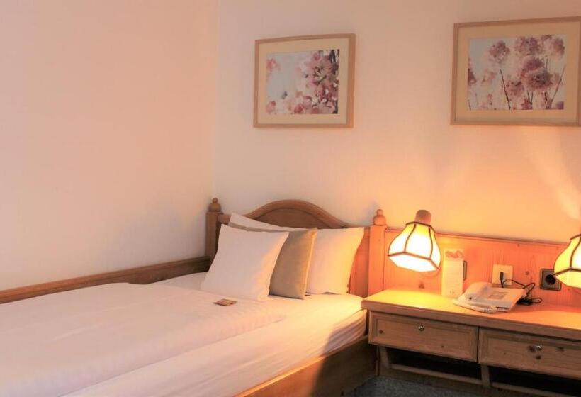 Номер Стандарт Индивидуальный, Landhotel Hubertus