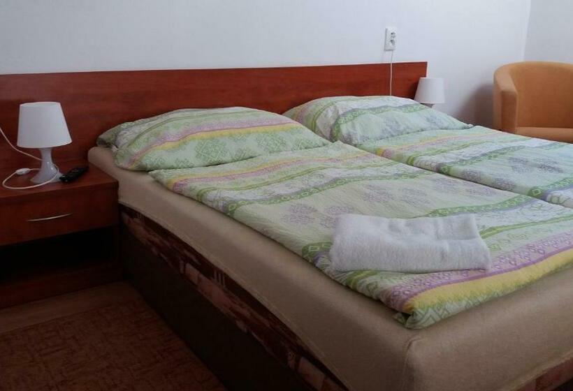 컴포트 룸, Penzión Lindava