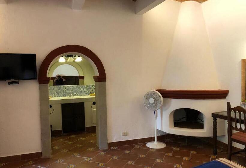 デラックスルーム, Hacienda Monteverde San Miguel De Allende