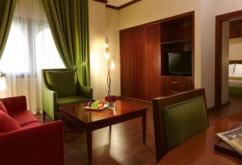 Люкс Повышенной Комфортности, Mövenpick Hotel Jeddah