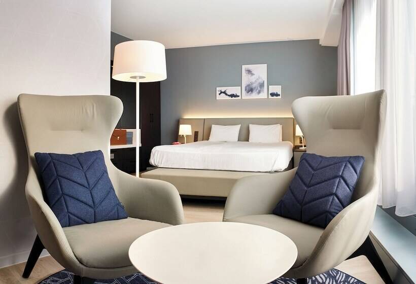 Полулюкс Одноместный с Террасой, Van Der Valk Hotel Spa