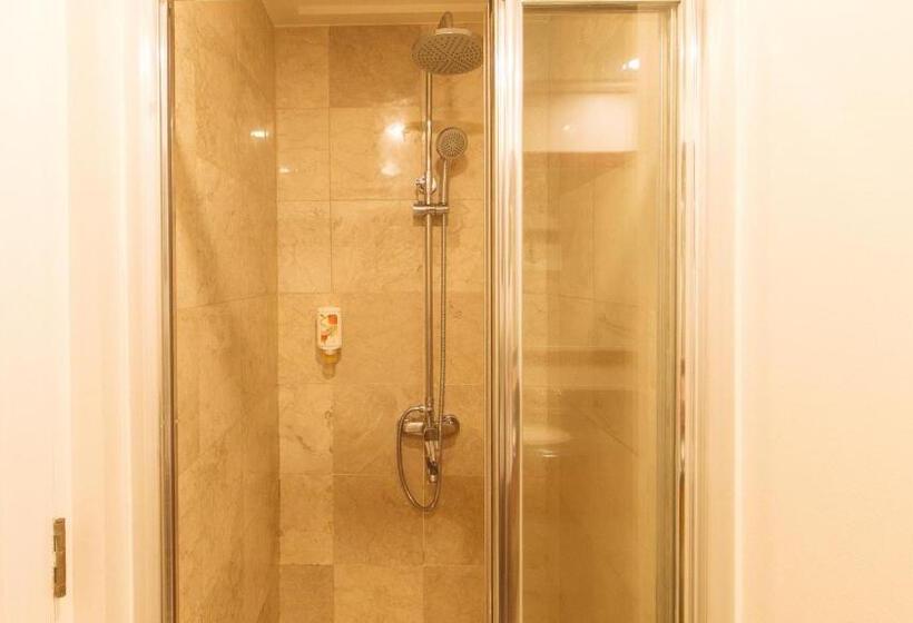 스위트, Reddoorz Premium At The Residences Olympia Makati