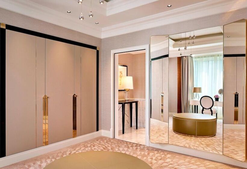سوئیت کلاب, The Ritzcarlton, Berlin