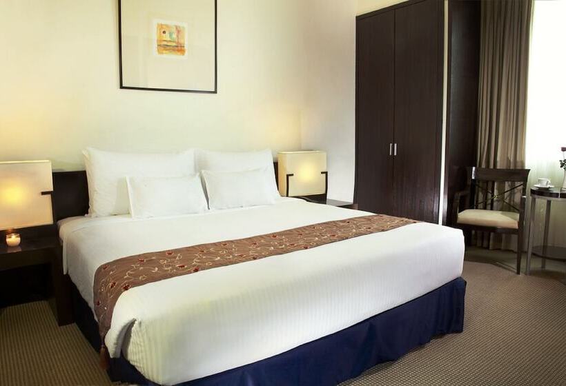 주니어 스위트, Waterfront Cebu City Hotel & Casino