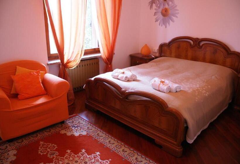Стандартный внешний трехместный номер с ванной комнатой, B&b Nella Terra Di Mezzo