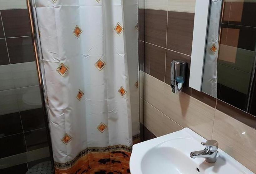 اتاق استاندارد, Hazanéző Panzió