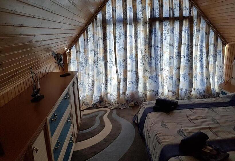 Номер Deluxe, панівецька садиба