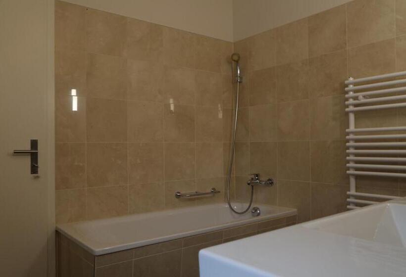 Номер Deluxe Кровать Кинг, Lakeview Bei Interlaken