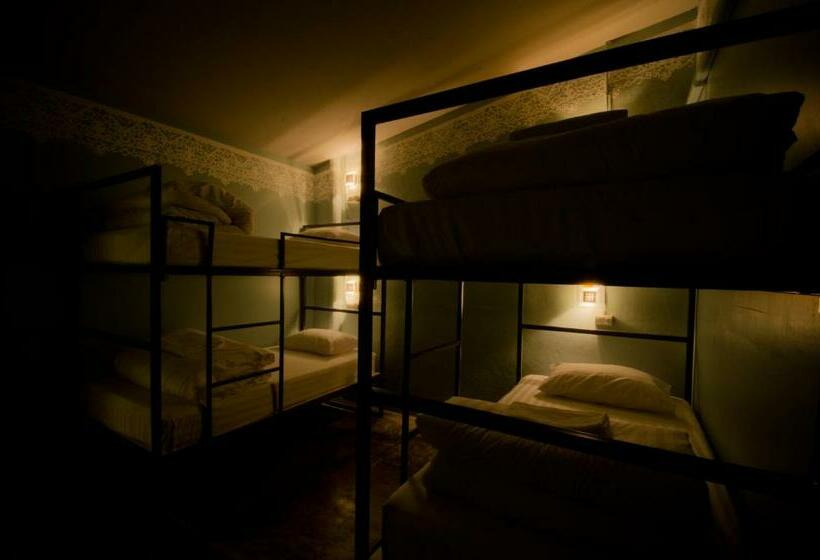 Номер Стандарт с Койками Совместная Ванная, Oh Dee Hostel