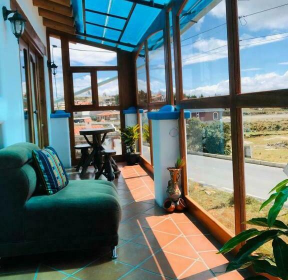 اتاق استاندارد سه نفره, Martita's House Hostal