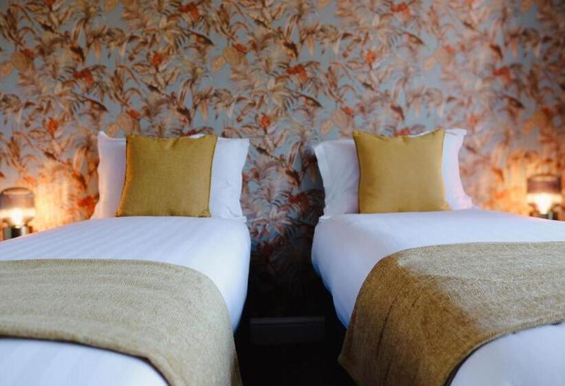 Семейный Номер Deluxe, Orange Grove Hotel & Gardens