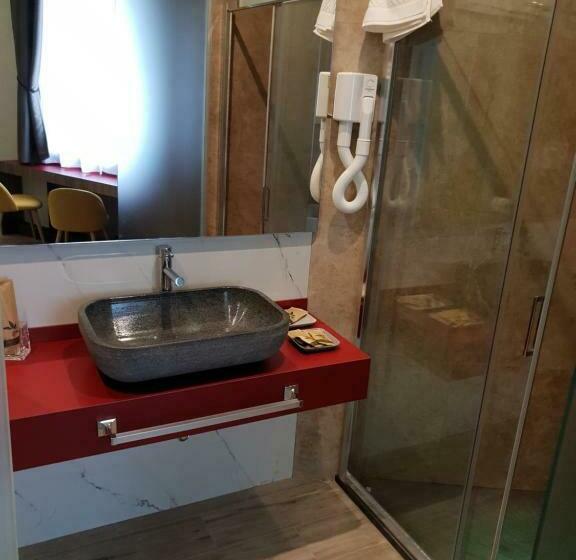 Люкс, Th Luxury Rooms