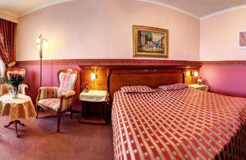Номер Deluxe с Балконом, Grand Hotel Residence Luxury Boutique Hotel Adult Only With Free Privat Wellness Or Massage