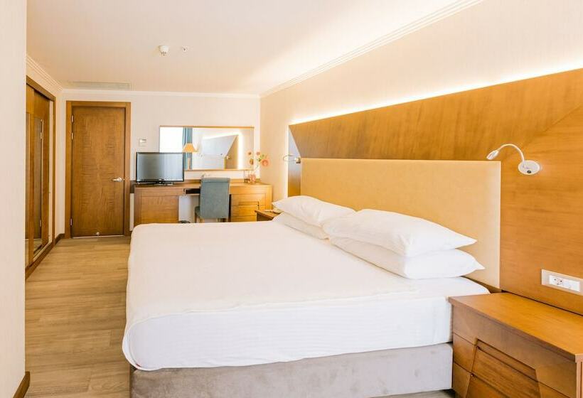 Президентский Люкс, Ilica Hotel Spa & Wellness Resort