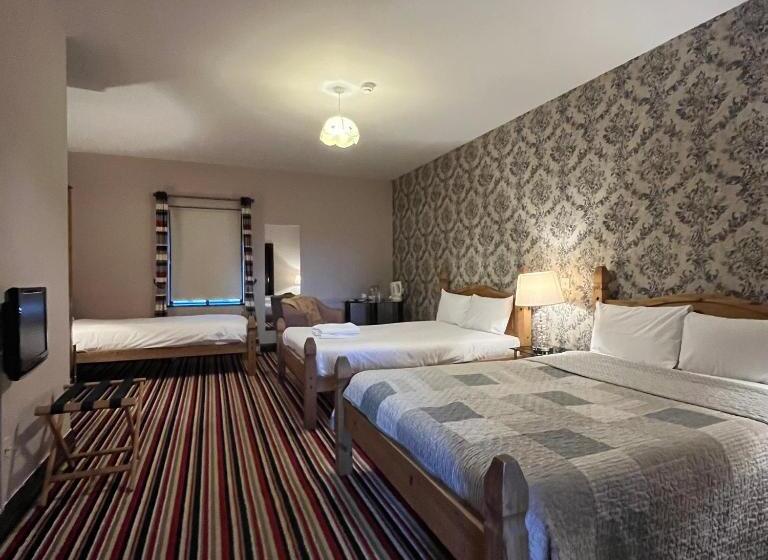 패밀리 룸, The Yeats County Inn