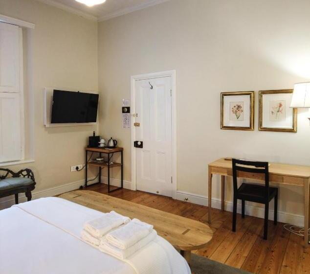 סוויטה דלוקס, Laanhof Victorian House Self Catering