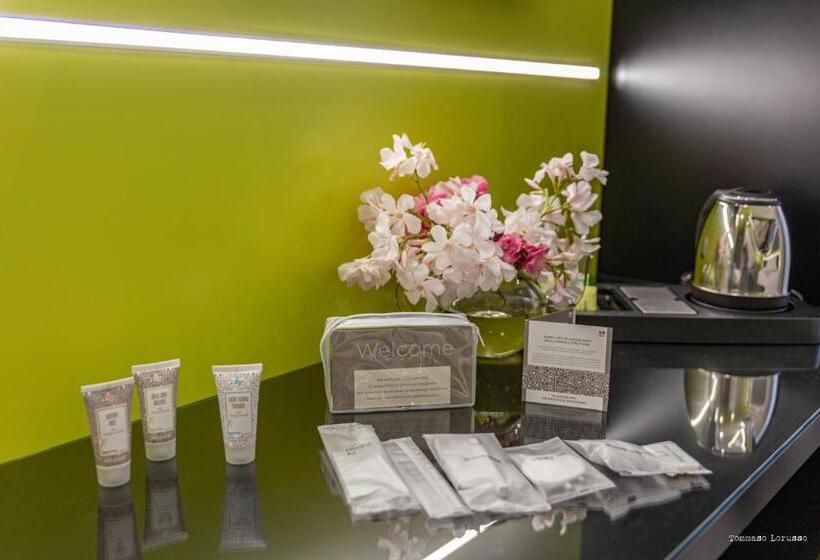 اتاق سوپریور, Holygold Suite