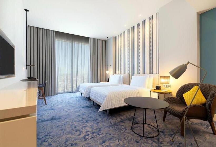 Номер Клуб, Le Méridien Riyadh