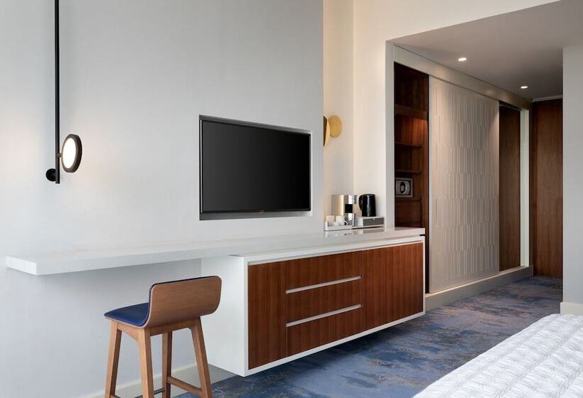 Номер Deluxe, Le Méridien Riyadh