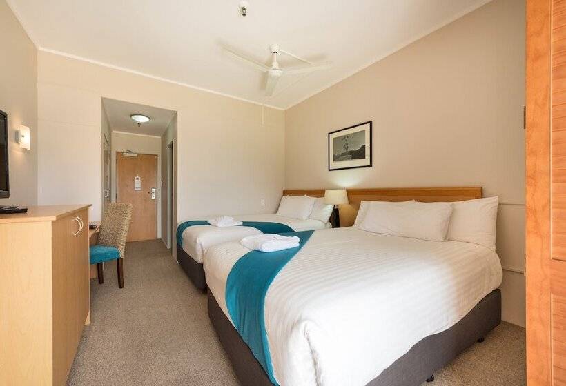 디럭스 룸 킹사이즈 침대, Copthorne Hotel & Resort Bay Of Islands