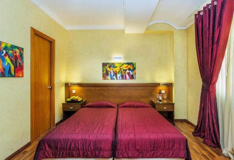 Номер Стандарт Трехместный, Egnatia