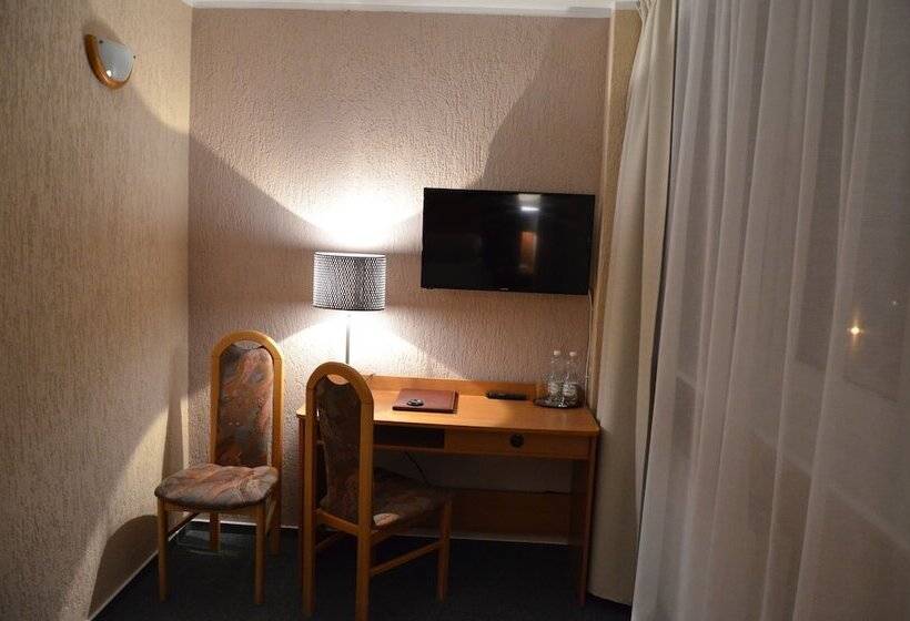 Standard Room, Gromada Poznań