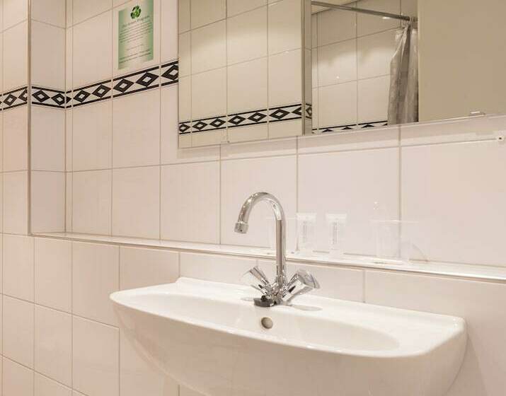 标准三人间, New West Inn Amsterdam