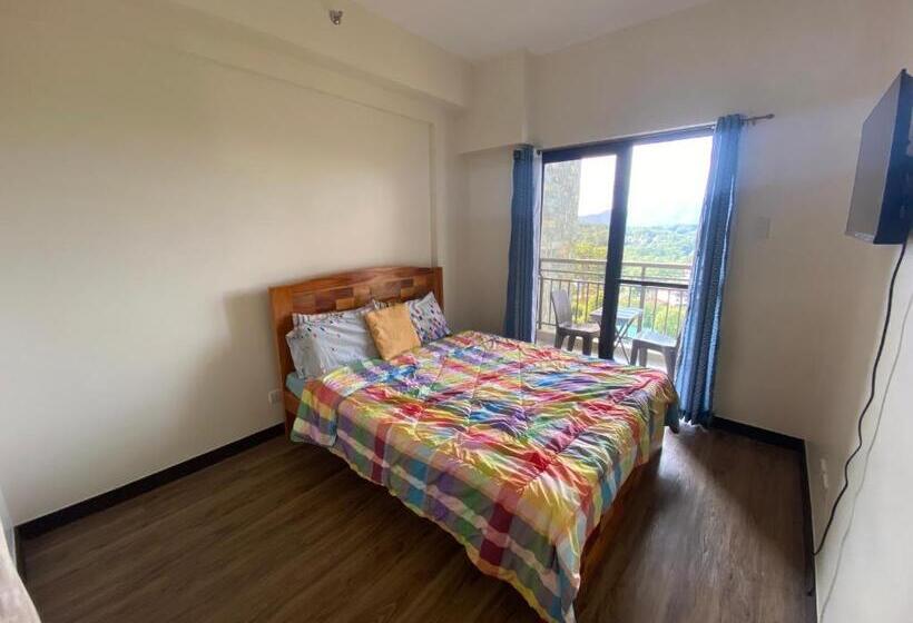 آپارتمان 1 خوابه با چشم‌انداز, Rosarich Homestay   Bristle Ridge Residences