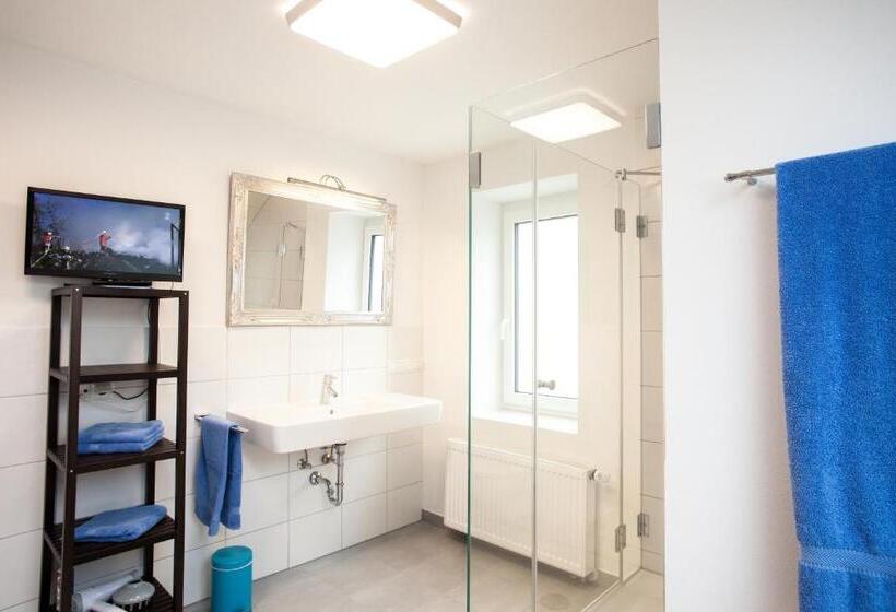 带1个卧室的顶楼公寓, P&g Rooms