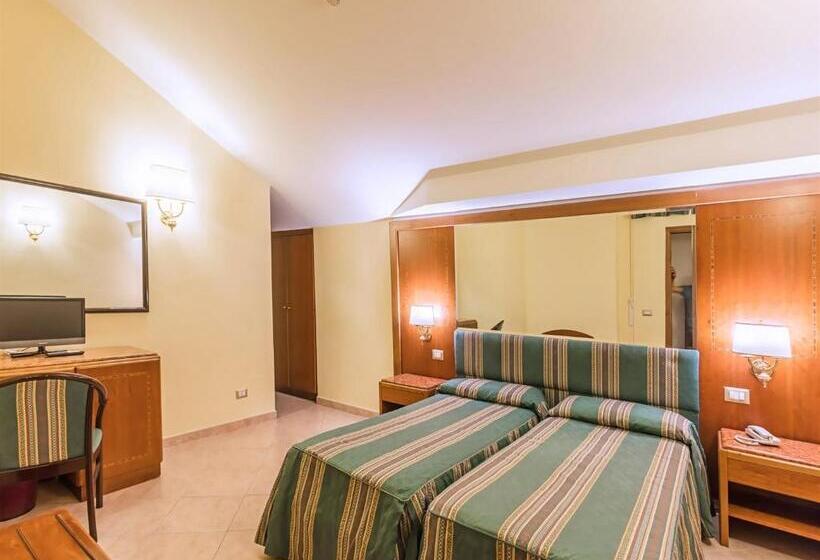 Номер Стандарт, Raeli Hotel Floridia