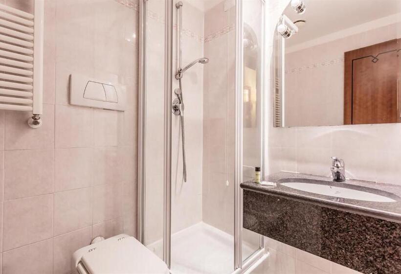 Номер Стандарт Трехместный, Raeli Hotel Floridia