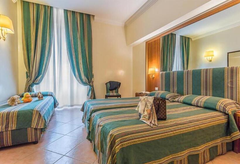 Номер Стандарт Трехместный, Raeli Hotel Floridia