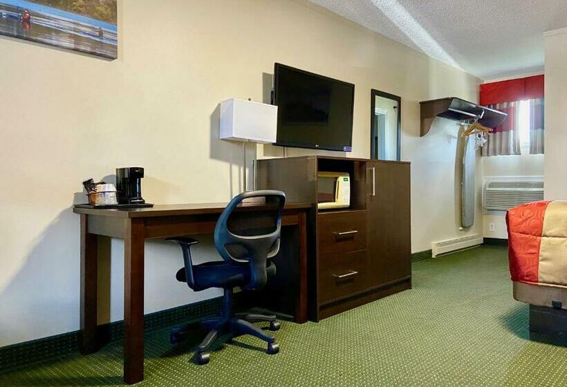 Номер Стандарт, Colonial House Motor Inn