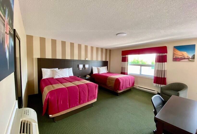 Номер Стандарт 2 Двуспальные Кровати, Colonial House Motor Inn